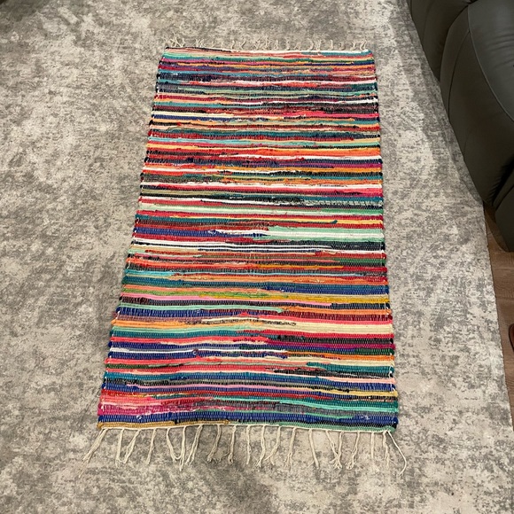 NWOT Indian Handmade Multi-Color Chindi Area Rug - Picture 5 of 8